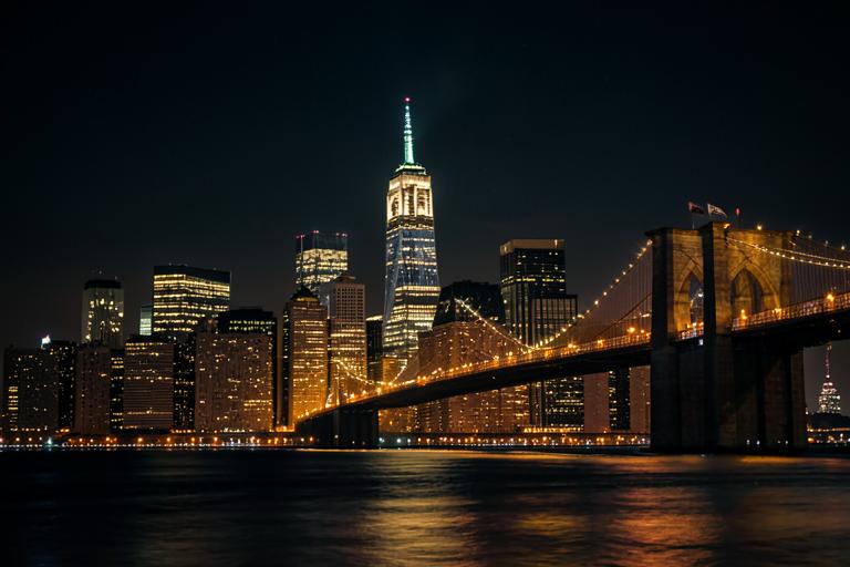 NEW YORK skyline at night
